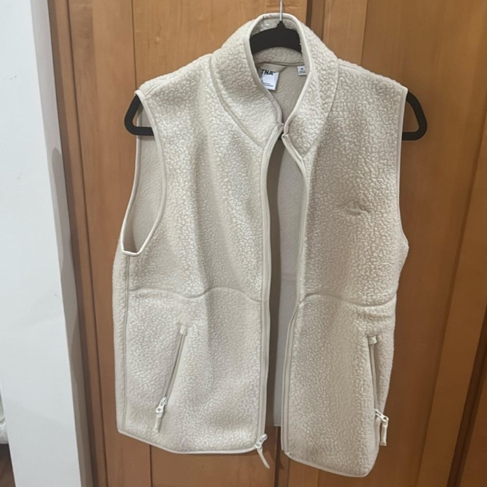Aritzia TNA Polartec fleece vest